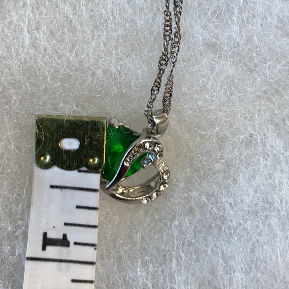 925 Sterling Silver Green Crystal Heart Necklace - Picture 4 of 4